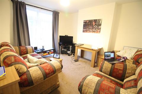 4 bedroom private hall to rent, Brentbridge Road (1), Fallowfield, Manchester