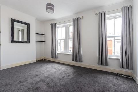 2 bedroom flat to rent, Blaenclydach Street, Cardiff CF11