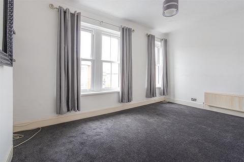 2 bedroom flat to rent, Blaenclydach Street, Cardiff CF11