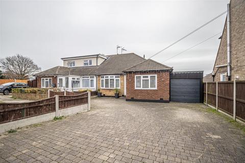 3 bedroom semi-detached bungalow for sale, Bosworth Road, Eastwood SS9