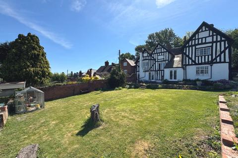 The Old House, 32 Bear Hill, Alvechurch, Birmingham, B48 7JX