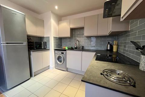 2 bedroom flat to rent, Chatsworth House, Lever Street, Manchester