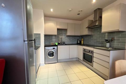 2 bedroom flat to rent, Chatsworth House, Lever Street, Manchester