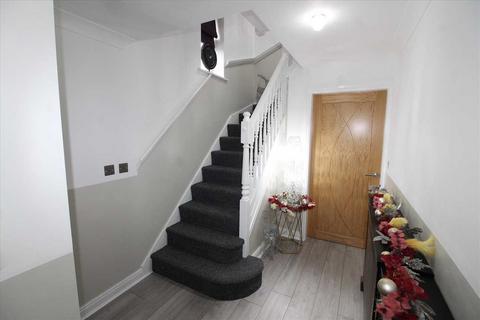 4 bedroom townhouse for sale, Brookward Court, Kirkby