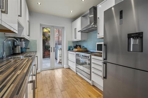 3 bedroom terraced house for sale, Victoria Road, Hale, Altrincham