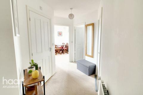 2 bedroom flat for sale, Nicholas Charles Crescent, Aylesbury