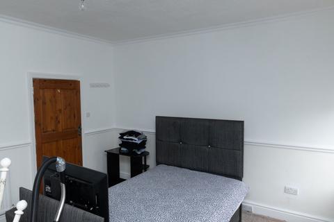 27 Levens Grove, Blackpool, FY1 5PP