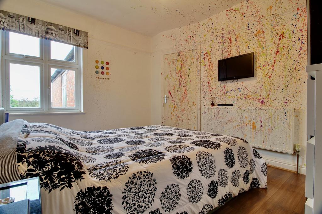 Bedroom 2 - reverse view