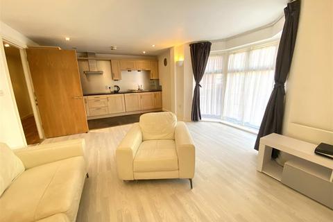 2 bedroom apartment for sale, Station Road, Wilmslow