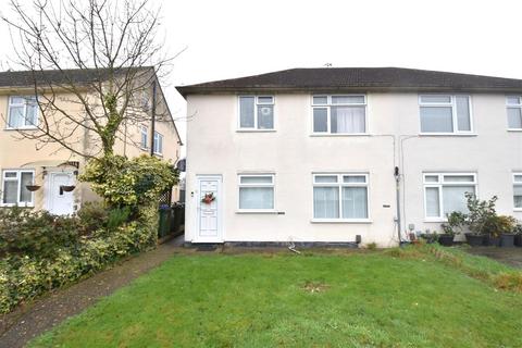 2 bedroom maisonette to rent, Burr Close, Bexleyheath DA7