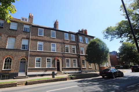 3 bedroom flat to rent, Clifton, Bootham, York, YO30