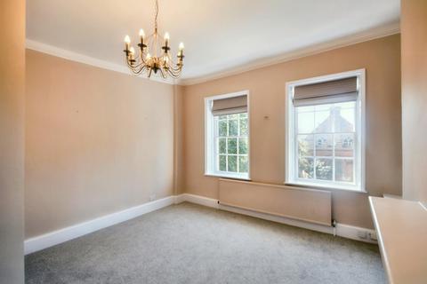 3 bedroom flat to rent, Clifton, Bootham, York, YO30