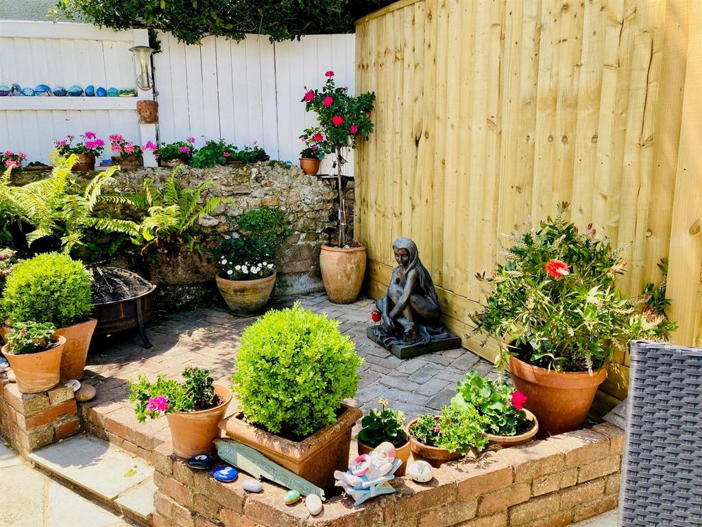 Rear Garden.jpg