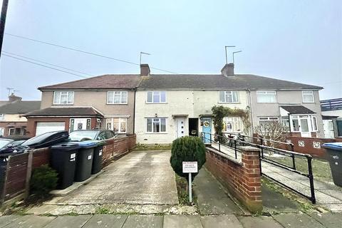 3 bedroom terraced house to rent, Ashdown Road, Enfield