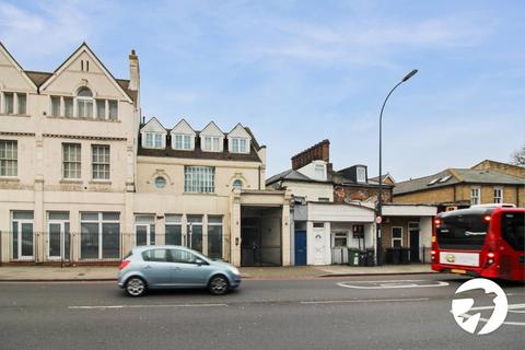 1 bedroom flat to rent, Catford Hill, Catford, London, SE6