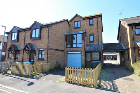 3 bedroom end of terrace house to rent, Harbourside Park, Poole