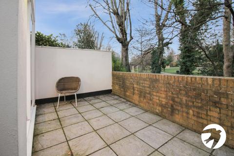 5 bedroom terraced house to rent, Leahurst Road, London, SE13