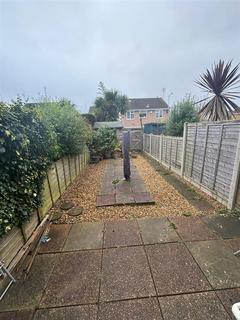 2 bedroom terraced house to rent, Warmwell Close, Poole