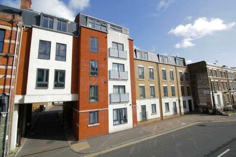 1 bedroom flat to rent, High Street, Rochester, ME1