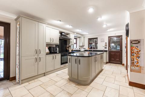 5 bedroom detached house for sale, Popes Lane, Terrington St. Clement