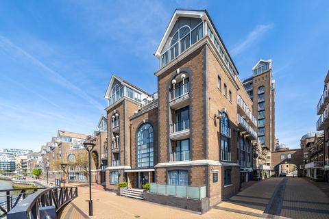 2 bedroom apartment to rent, Clove Hitch Quay, Battersea