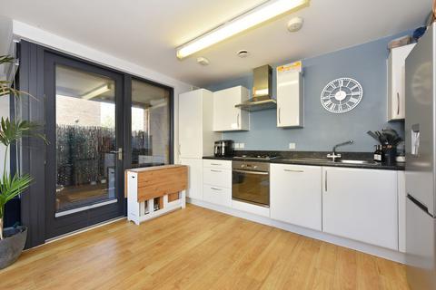 1 bedroom apartment for sale, Homer Road, London E9