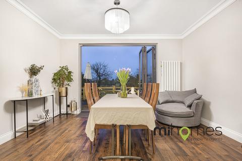 3 bedroom end of terrace house for sale, Windsor Drive, Barnet