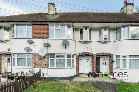 2 bedroom ground floor maisonette for sale, Kingsley Gardens, London