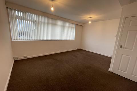 2 bedroom apartment to rent, Woodford Road, Bramhall