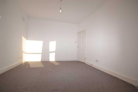 2 bedroom apartment to rent, Devonshire Road, Harrow