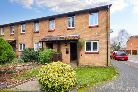 3 bedroom end of terrace house for sale, Venton Close, Woking GU21