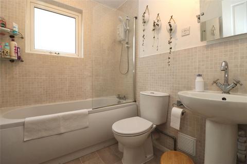 3 bedroom end of terrace house for sale, Venton Close, Woking GU21