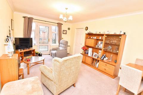 1 bedroom apartment for sale, Pegasus Court, Bury Road, Rochdale, Greater Manchester, OL11