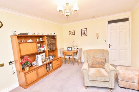 1 bedroom apartment for sale, Pegasus Court, Bury Road, Rochdale, Greater Manchester, OL11