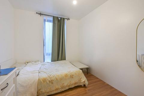 2 bedroom flat for sale, New Village Avenue, Poplar, London, E14