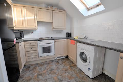 2 bedroom flat to rent, Rutherford Close, Hillingdon