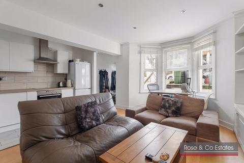 2 bedroom flat to rent, Kingsgate Road, West Hampstead NW6