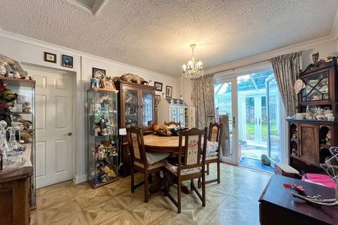 245 Delffordd, Rhos, Swansea, SA8 3EP