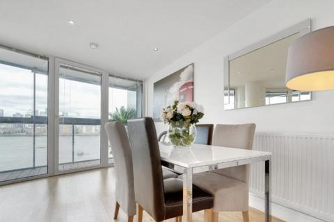 2 bedroom penthouse to rent, Dowells Street, London SE10