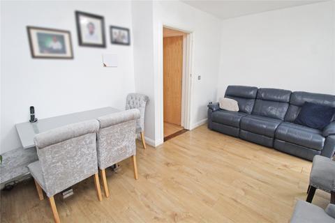 4 bedroom terraced house for sale, Oakworth Avenue, Broughton, Milton Keynes