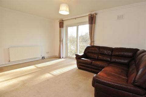 3 bedroom apartment for sale, Cedar Drive, Berkshire SL5