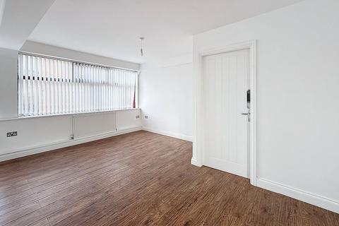 3 bedroom flat to rent, Flat C, Portland House, Church Street, Stoke-on-Trent