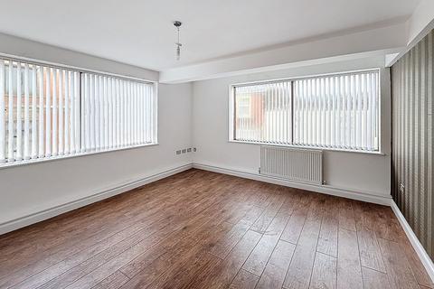 3 bedroom flat to rent, Flat C, Portland House, Church Street, Stoke-on-Trent