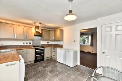 3 bedroom semi-detached house for sale, Littlemoor Court, Pudsey, West Yorkshire