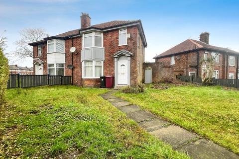 3 bedroom semi-detached house to rent, Moss Bank Way, Doffcocker, Bolton