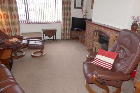 3 bedroom semi-detached bungalow for sale, Grampian Way, Oldham OL2