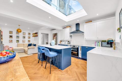 16 Camden Grove, Chislehurst, BR7 5BH