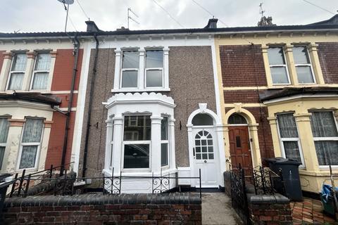 3 bedroom terraced house to rent, Bristol BS5