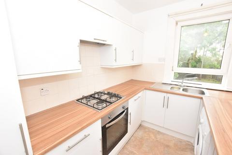 2 bedroom flat to rent, Lanarkshire ML5