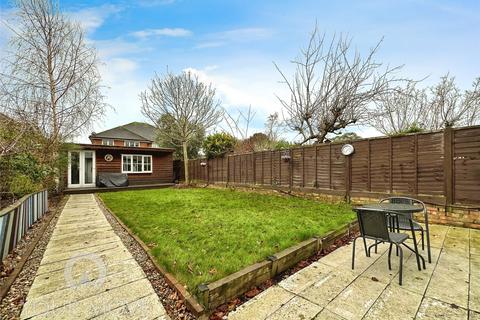 4 bedroom semi-detached house for sale, Broomhill Road, Kent DA1